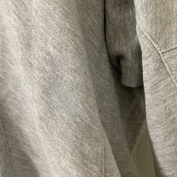 Active USA Grey Minimalist Clean Girl Influencer Lace Up Oversized Sweater Small - Picture 10 of 11